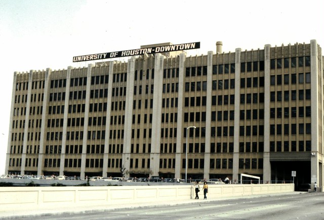 Image of UHD when it was established in 1983