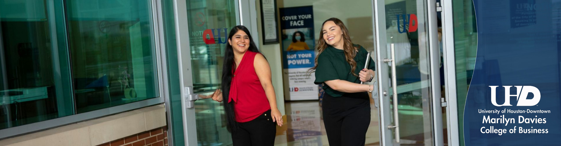 Students visiting Advising Center