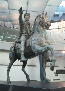 statue of man on horse