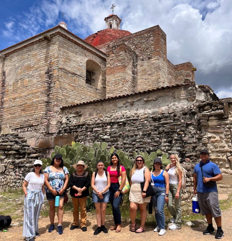 image of students study abroad in Oaxaca, Mexico