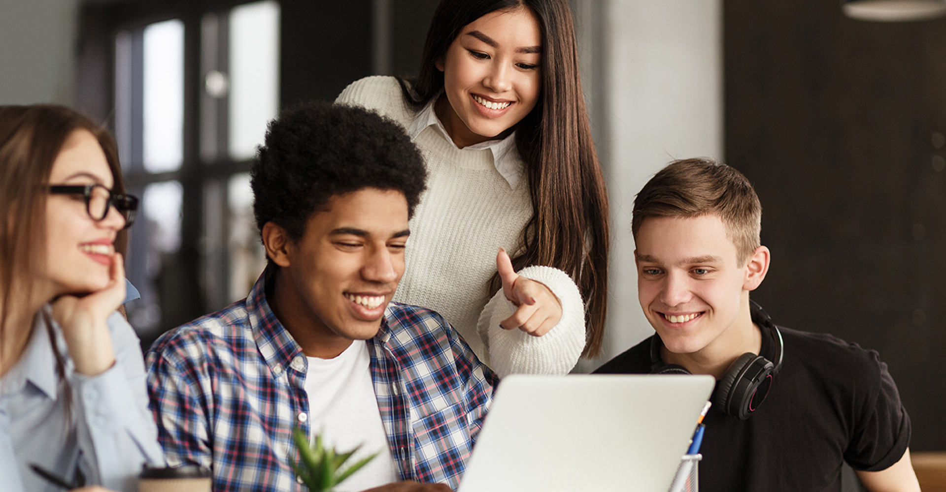 students at computer