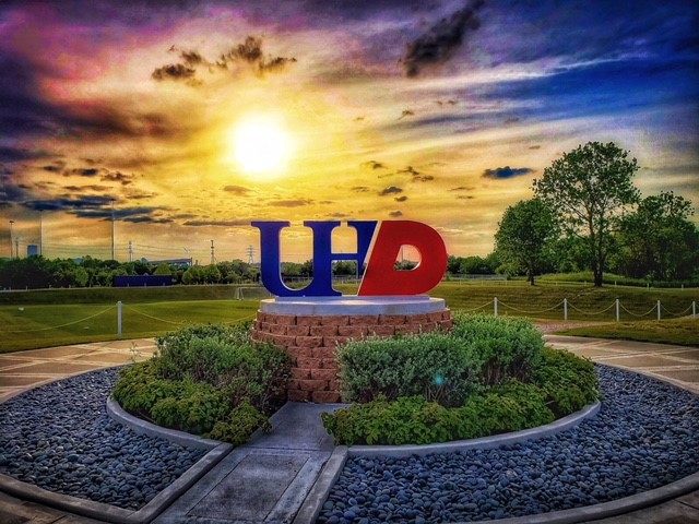 UHD Pedestal Statue during sunset