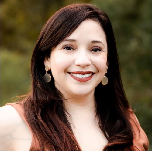 Liza Barros-Lane headshot