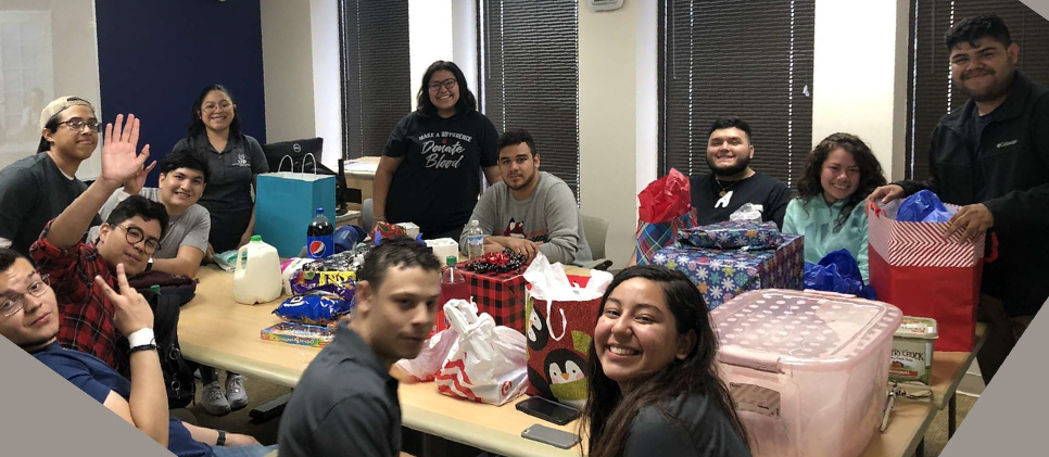 Greater Texas Foundation Thanksgiving Bowling Photo 4