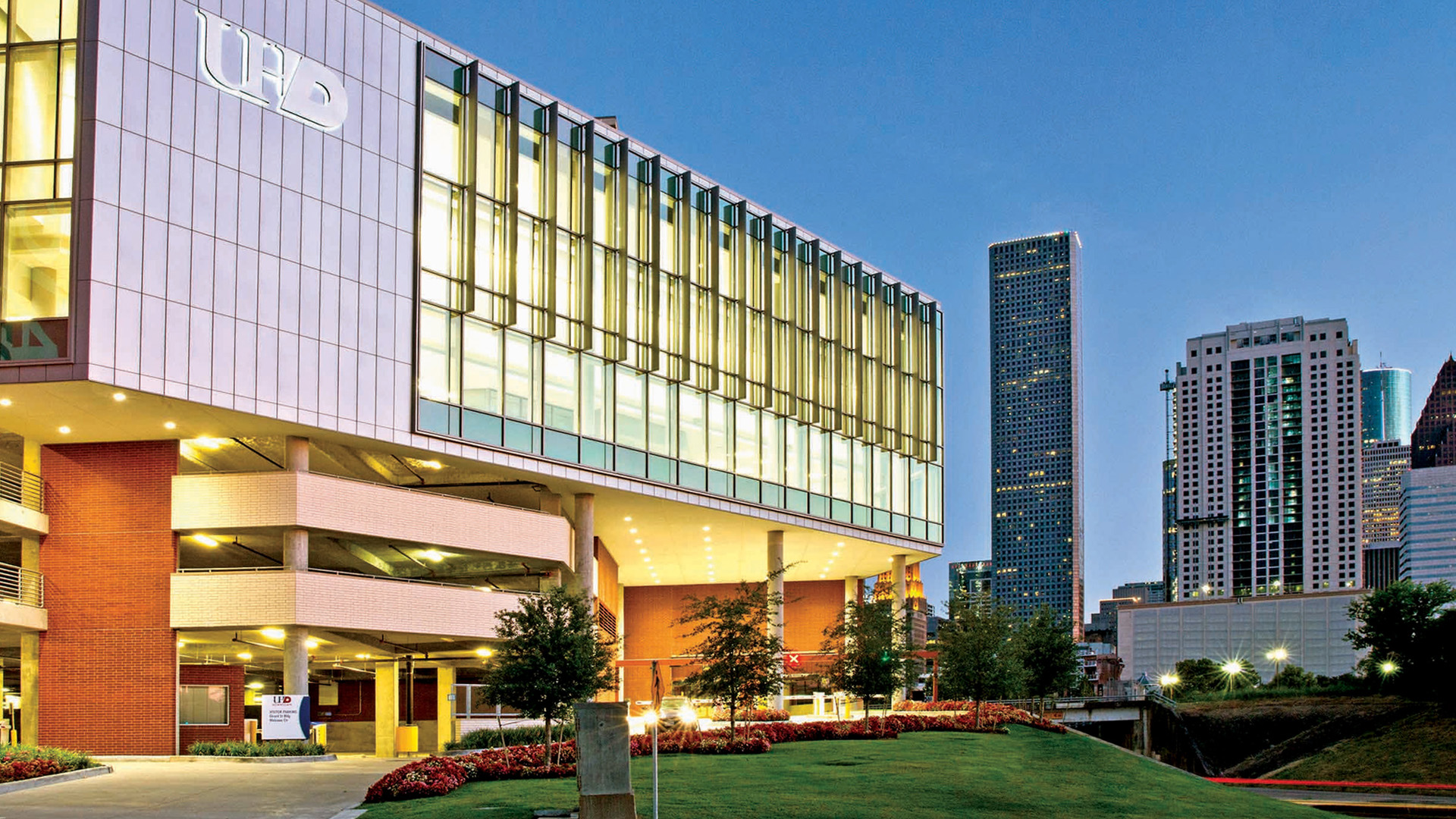 The UHD Welcome Center and visitor parking entrance