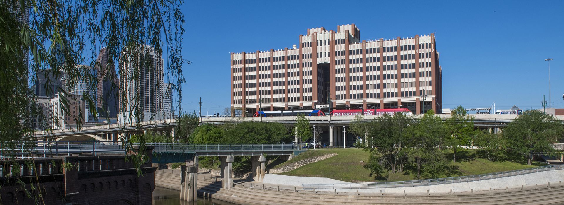 UHD Main building from east Buffalo Bayou